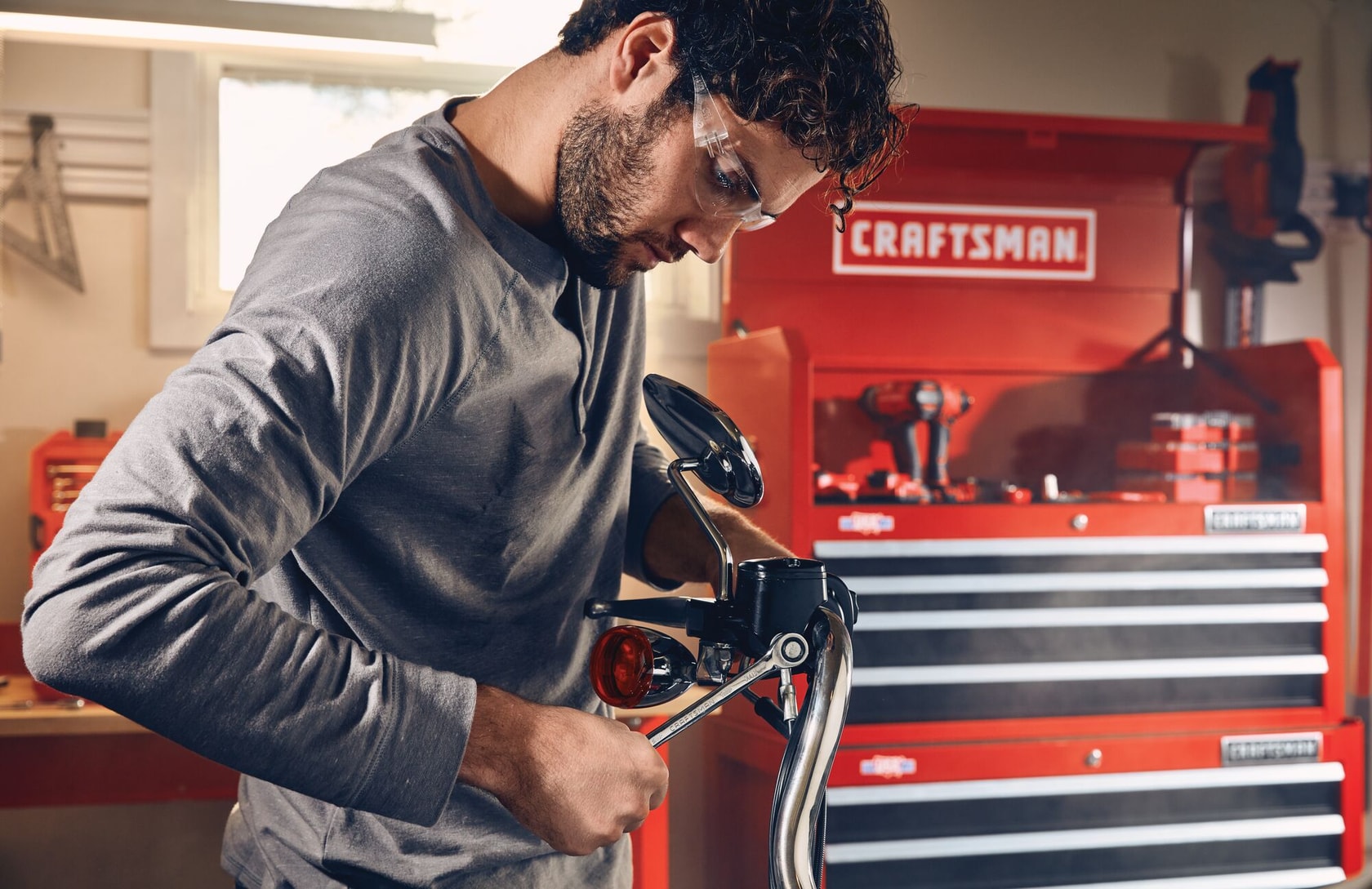 View of CRAFTSMAN Wrenches: Ratchet being used by consumer